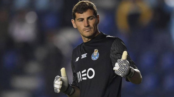 Casillas Reports For Pre-Season Training Two Months After Heart Attack