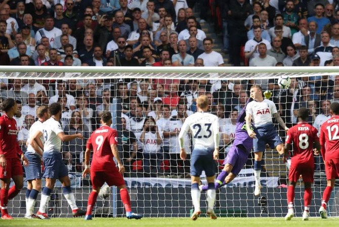 Liverpool Outshine Tottenham in 2-1 Win