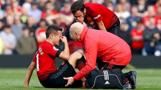 Injury-Ravaged Manchester United