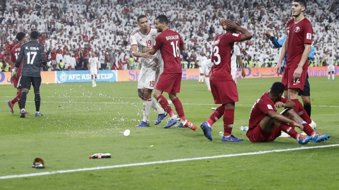 Qatar Players Pelted With Shoes By UAE Fans In Asian Cup