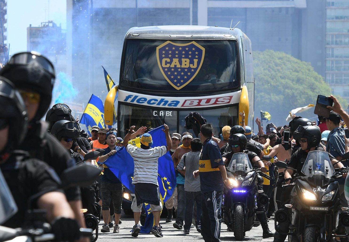 Copa Libertadores Final Postponed After River Plate Fans Attacked Boca Juniors Team Bus