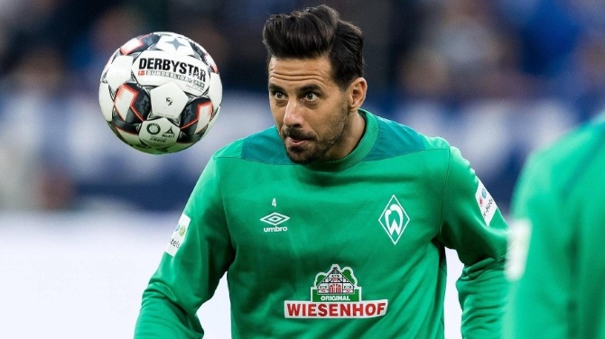 Pizarro Becomes Oldest Goalscorer In Bundesliga History