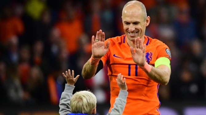 Robben Announces Retirement From Football