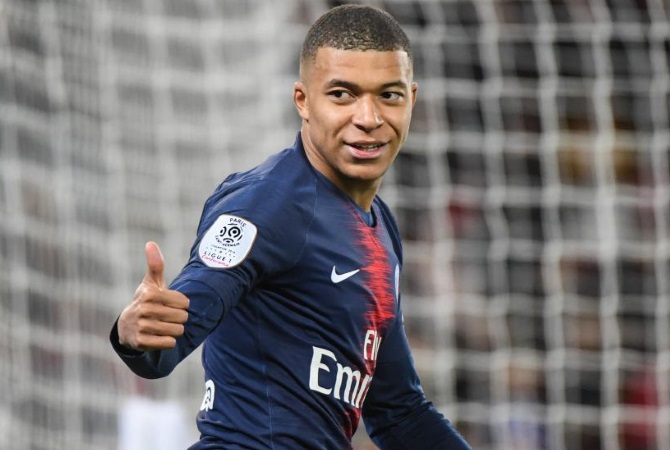 Mbappe Throws Support Behind Choupo-Moting