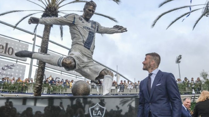 LA Galaxy Honours David Beckham With A Statue