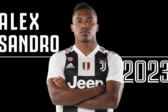 Alex Sandro Signs New Contract With Juventus