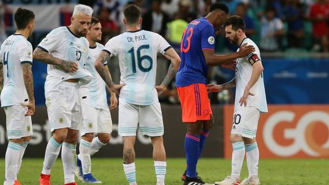 Argentina Coach Blames Pitch For Colombia Defeat