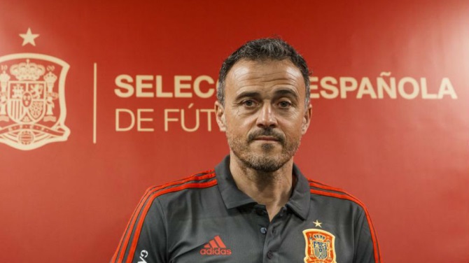 Luis Enrique Steps Down As Spain Manager
