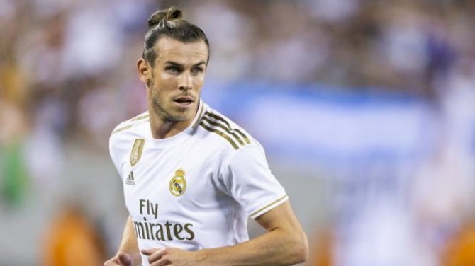 Poyet Defends Bale Over Real Madrid Criticisms
