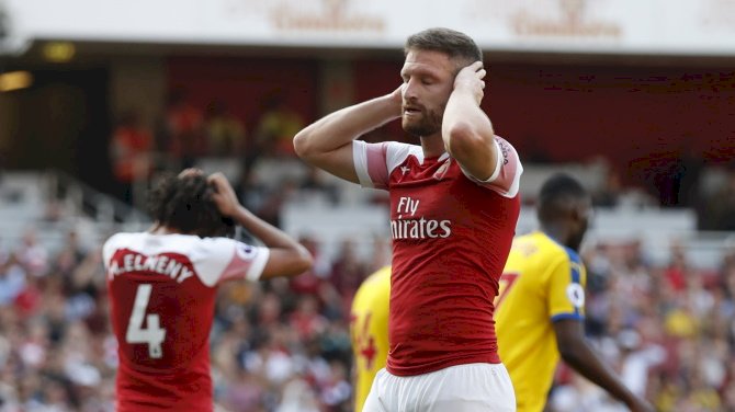 Carragher Enjoins Arsenal To Sell Mustafi