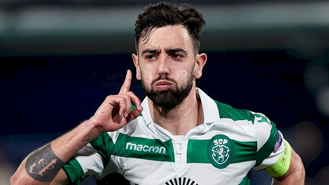 Spurs and Man United Target Fernandes Signs New Sporting Contract