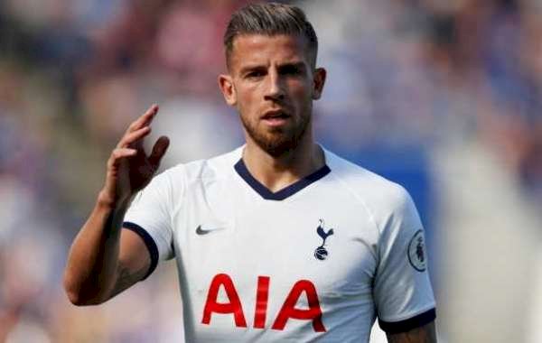 Alderweireld Commits Future To Spurs With New Contract