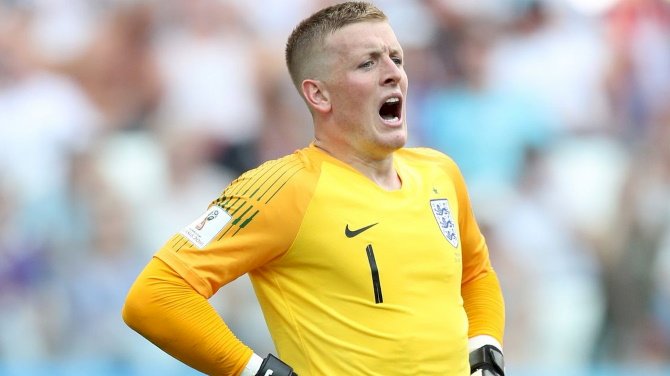 Pickford Calls Out Gary Neville Over Incessant Players Criticism