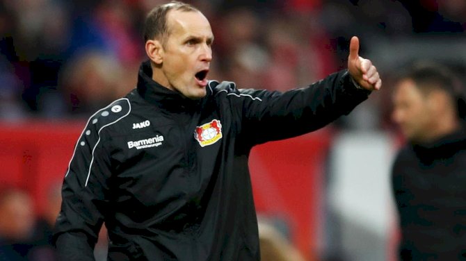 Augsburg Coach To Miss Bundesliga Restart For Breaching Covid-19 Rules To Buy Toothpaste