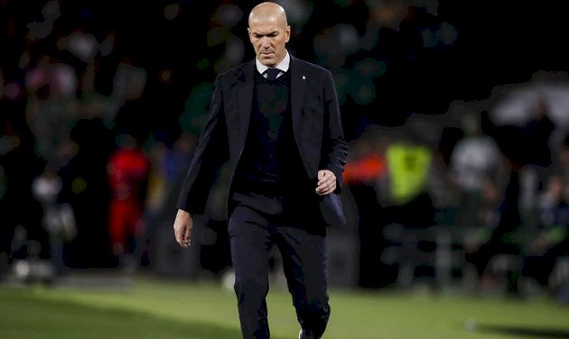 Zidane Fed Up With Suggestions Madrid Benefit From Refereeing Decisions