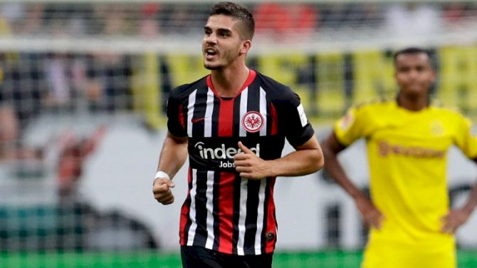 Andre Silva Joins Frankfurt Permanently From AC Milan