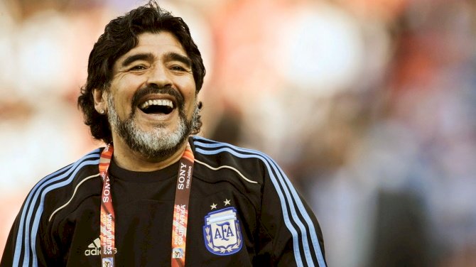 BREAKING NEWS: Maradona Dies Aged 60