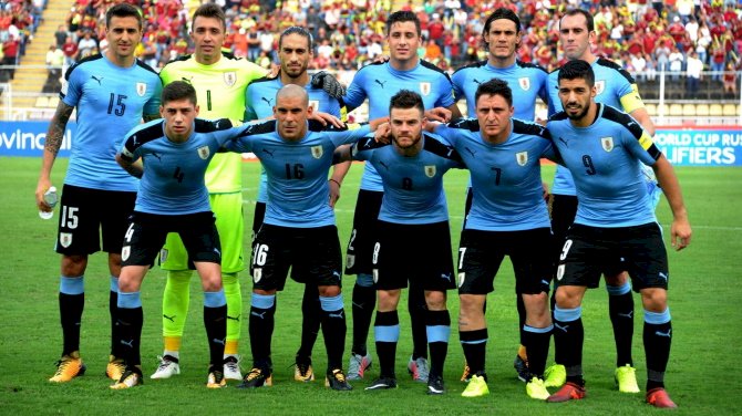 Uruguay Players Want Cavani’s Three-Game Ban Overturned