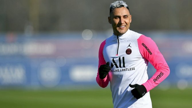 Keylor Navas Signs One-Year Contract Extension With PSG