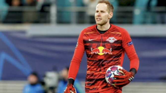 Gulacsi Signs New Leipzig Contract Until 2025
