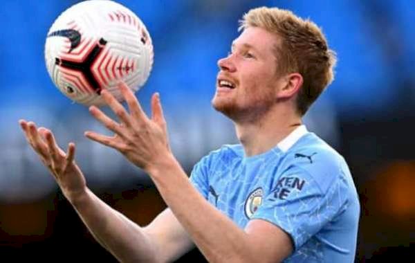 De Bruyne Wins PFA Player Of The Year For Second Straight Season