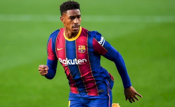 Junior Firpo Leaves Barcelona For Leeds United On Four-Year Contract