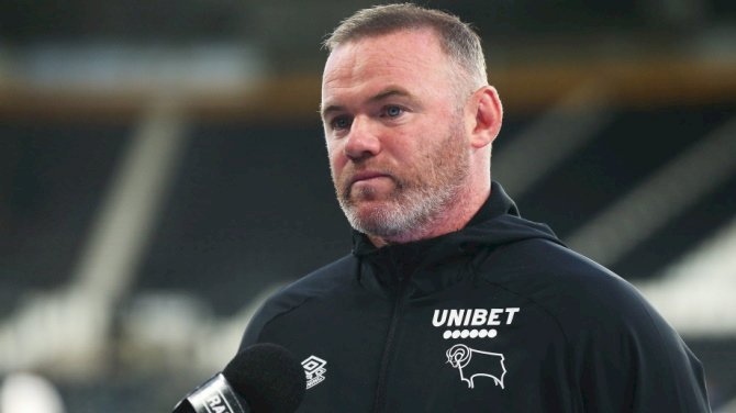 Rooney Issues Apology Over Explicit Hotel Images Leaked Online
