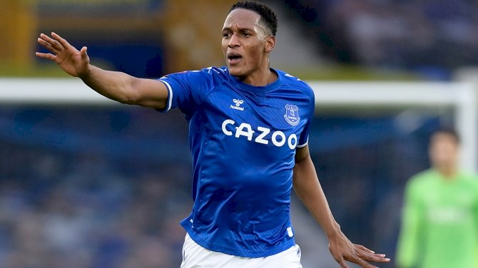 Everton Lose Yerry Mina For Up To Ten Weeks With Quad Injury