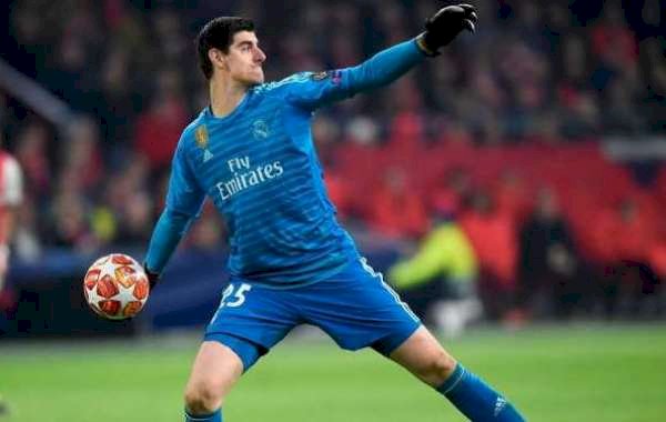 'Don't Boo Me'- Courtois Pleads With Chelsea Fans Ahead Of Stamford Bridge Return