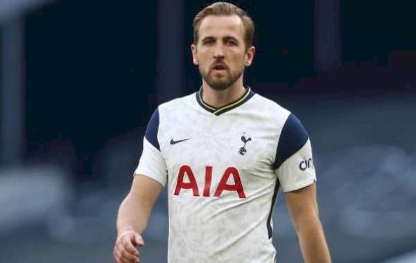 Kane Charges Spurs To Remain Flawless In Remaining Games
