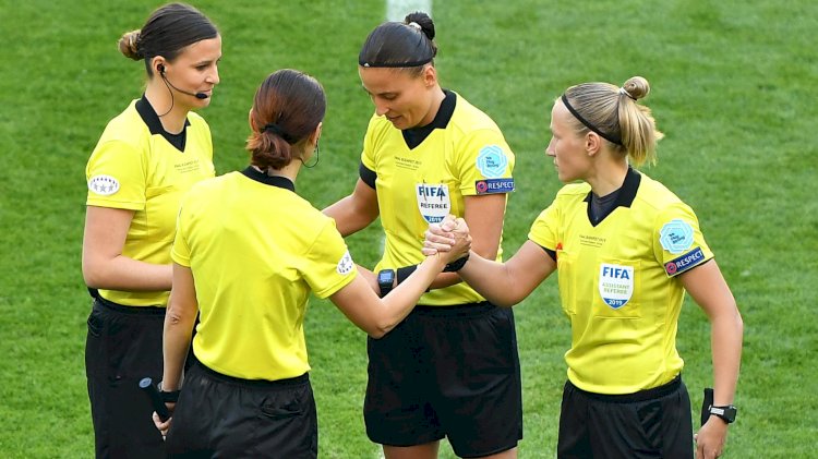 Women Referees To Officiate At Qatar 2022