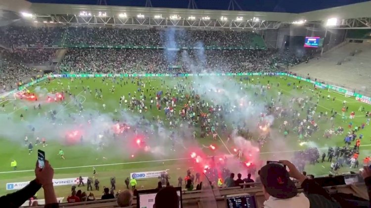 Saint Etienne Condemn Chaotic Pitch Invasion After Suffering Relegation