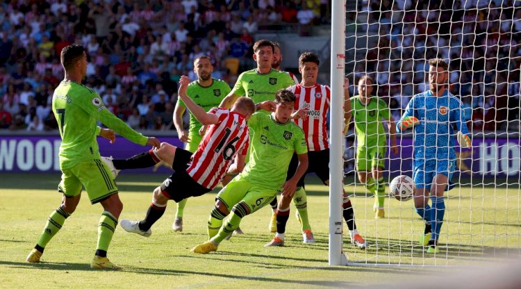EPL Round Up: Brentford Smash Man Utd For Four, Man City Go Top With Bournemouth Win