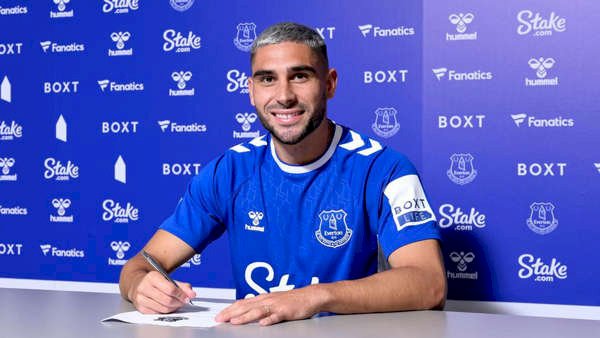 Everton Address Striker Shortage With Neal Maupay Signing
